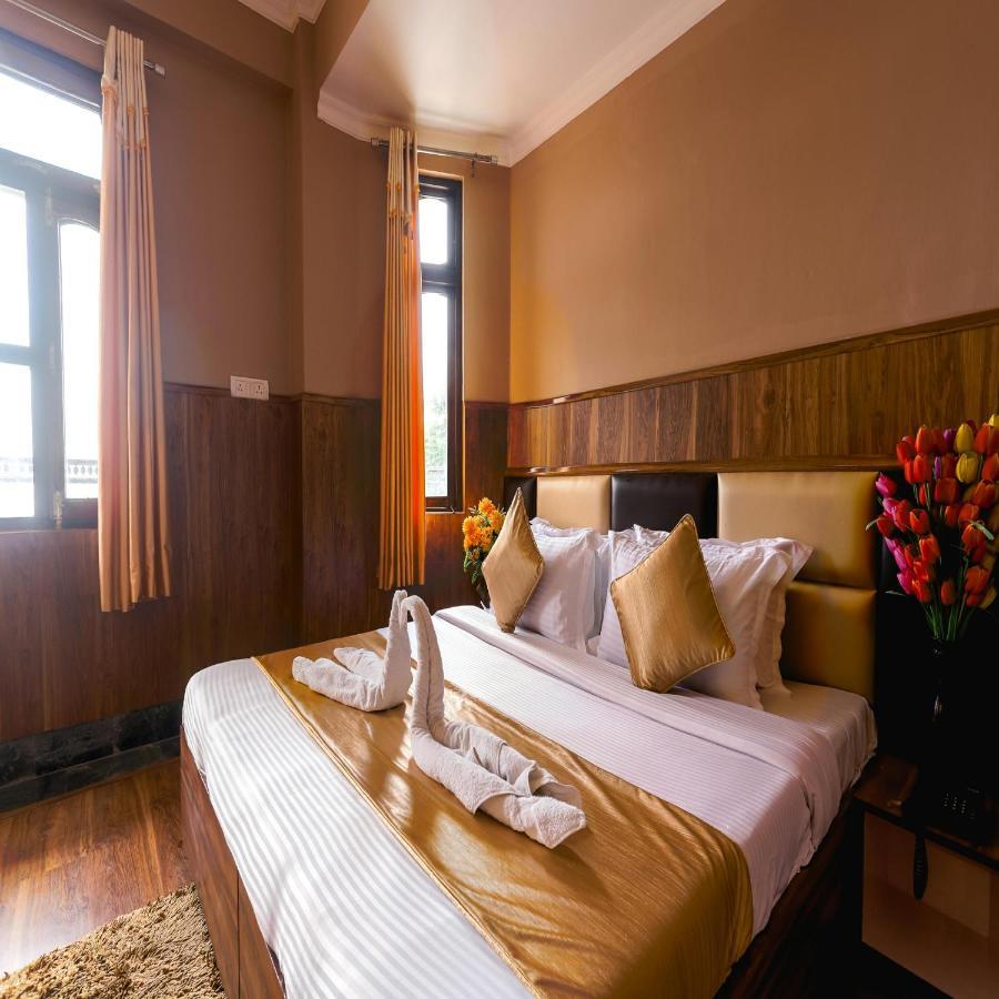 Hotel Varuni Mcleodganj Dharamsala Zewnętrze zdjęcie
